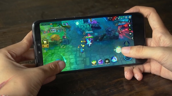 Trải nghiệm game "mượt" trên Huawei Y9 2019