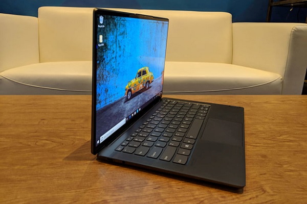 Laptop Lenovo Yoga S940