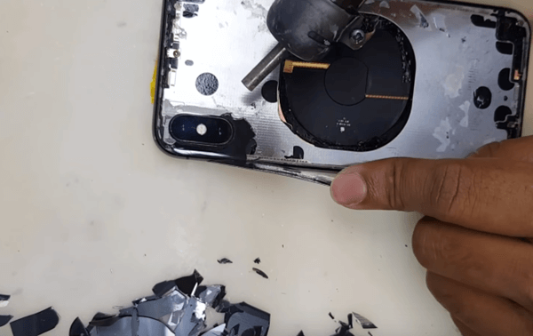 thay mặt lựng iPhone 2