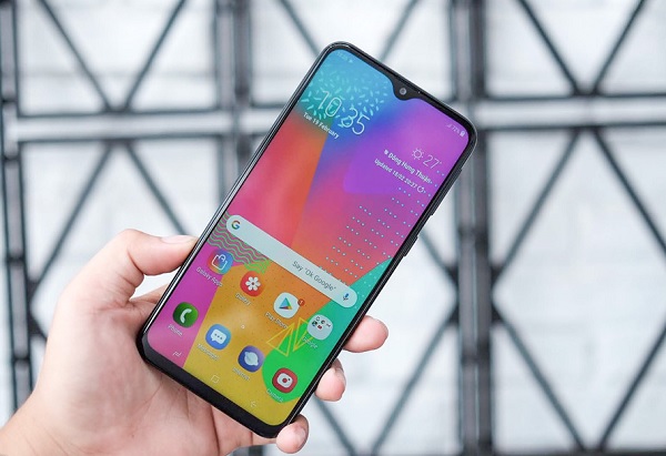 4. Samsung Galaxy M20