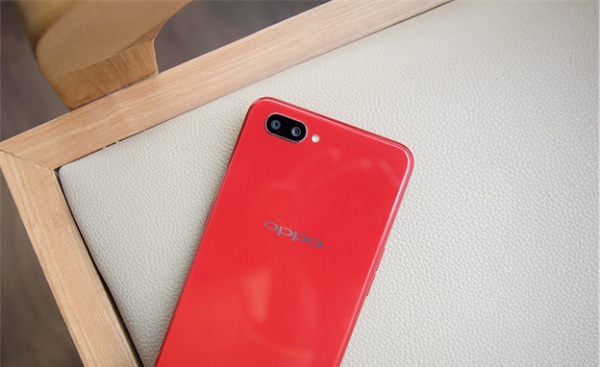 So Sánh OPPO A3s Với OPPO A1k: Đâu Là Sự Khác Biệt?