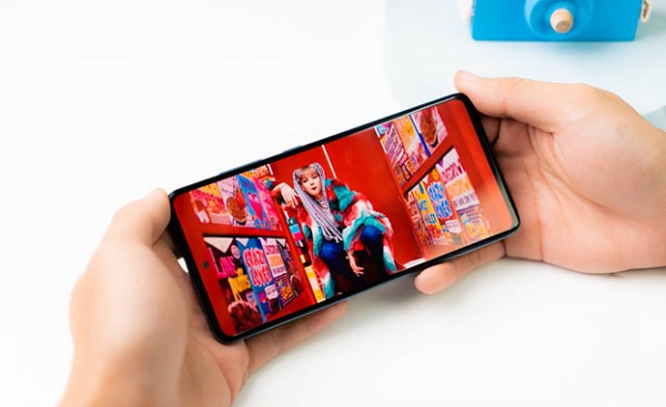 Galaxy A51 đem đến những trải nghiệm thú vị cho người dùng bởi màn hình siêu rộng