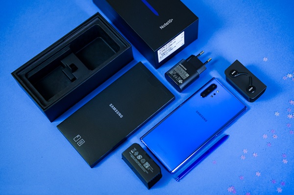 Các phụ kiện đi kèm Galaxy Note 10+ Xanh Aura Blue