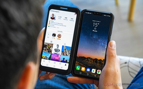 LG V50 ThinQ khi được ghép nối với Dual Screen sẽ trở thành thiết bị 2 màn hình
