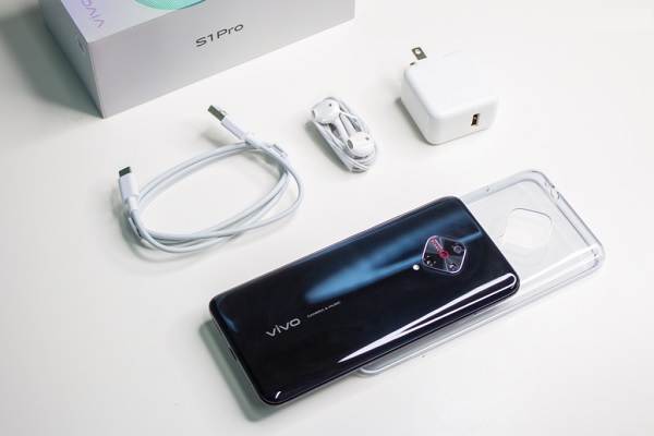 Khả năng sạc pin của Vivo S1 Pro vô cùng ấn tượng