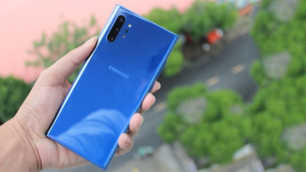 Trên tay Galaxy Note 10+ màu Xanh Aura đẹp hút hồn, hoàn mỹ “không góc chết”