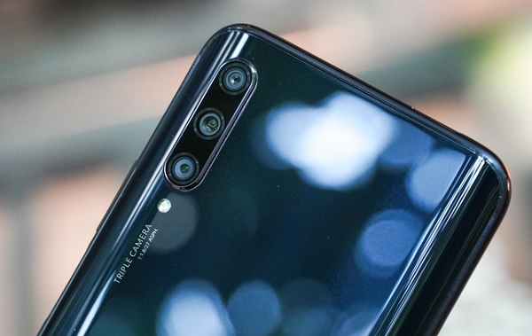 Huawei Y9s được trang bị cảm biến chính 48MP