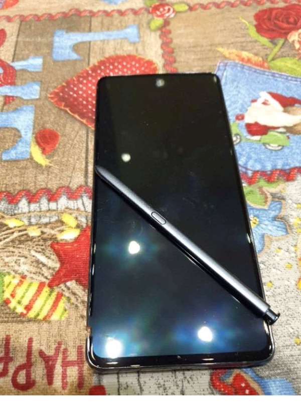 Giá bán Galaxy Note 10 Lite được dự kiến rơi vào khoảng 750 USD (tương đương 17,3 triệu đồng)