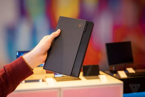 ThinkPad X1 Fold sẽ có thời lượng pin ấn tượng, kéo dài 11 giờ sử dụng liên tiếp