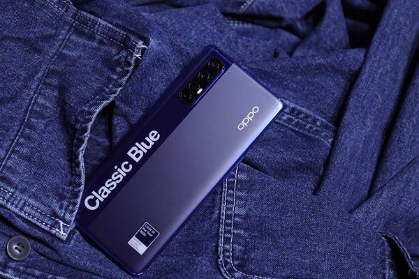 Ngoài mỏng, khi cầm trên tay Oppo Reno3 Pro Pantone 2020 cũng khá nhẹ với trọng lượng chỉ 171 gram. Các cạnh viền được làm cong mềm mại cho cảm giác thoải mái khi sử dụng 1 tay