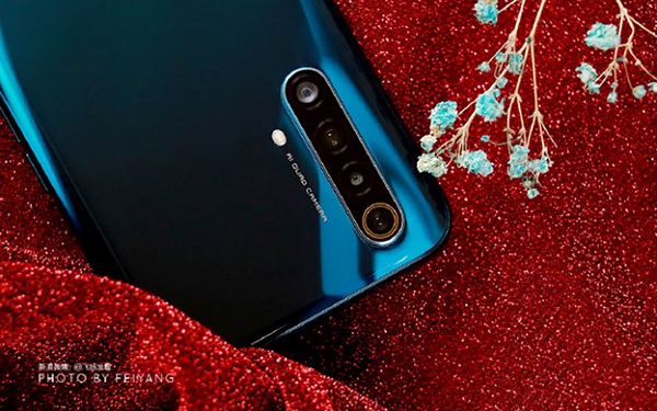 Cận cảnh cụm camera sau của Realme X50 5G