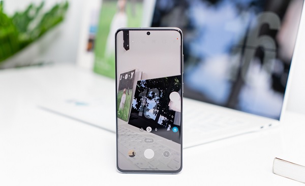 Giao diện camera khi được bật lên