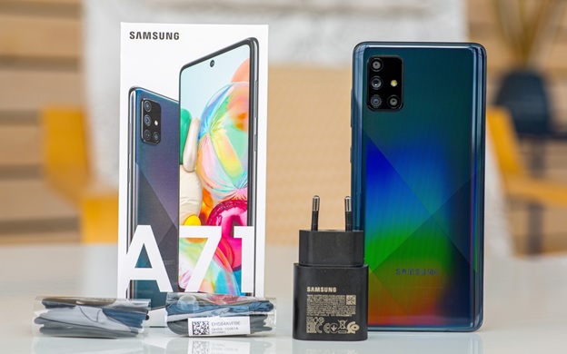 Đánh giá thiết kế Samsung Galaxy A71