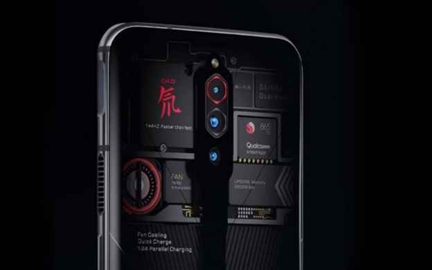 Red Magic 5G bản trong suốt