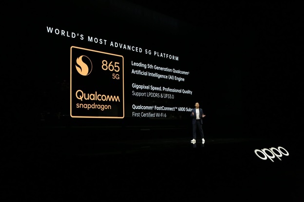 Đây là một trong những chiếc điện thoại đầu tiên được trang bị con chip Snapdragon 865 cao cấp