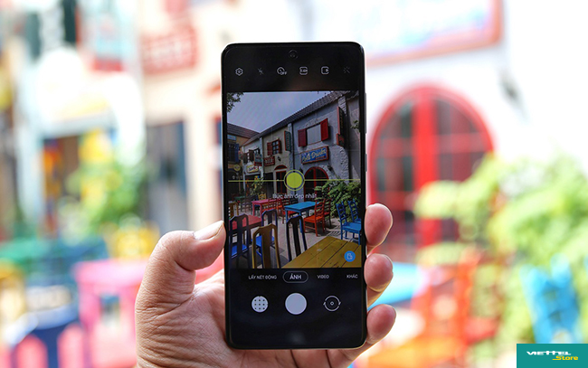 Galaxy A71 còn hướng dẫn người dùng cách thức chụp hình sao cho ra bức ảnh đẹp nhất