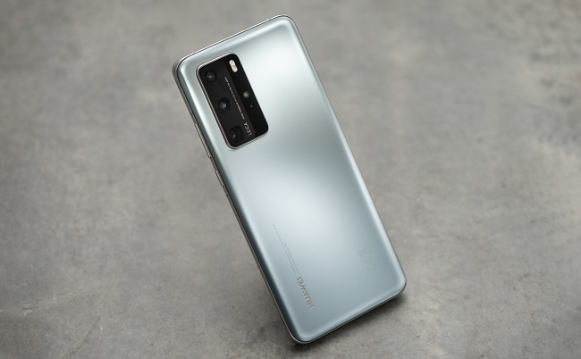 Huawei P40 Pro đẹp lung linh khi nhìn từ góc nghiêng