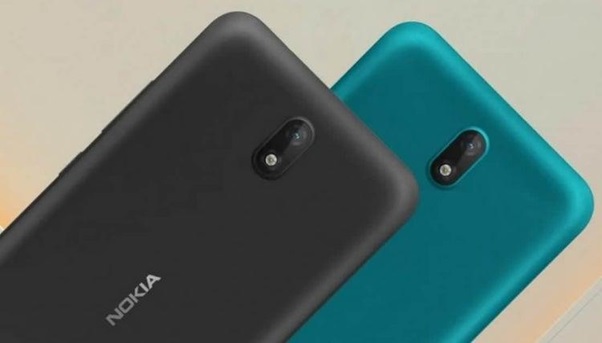 Nokia C2 có hai phiên bản màu màu Xanh lá và Đen