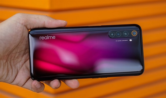 Mặt lưng của Realme 6 Pro