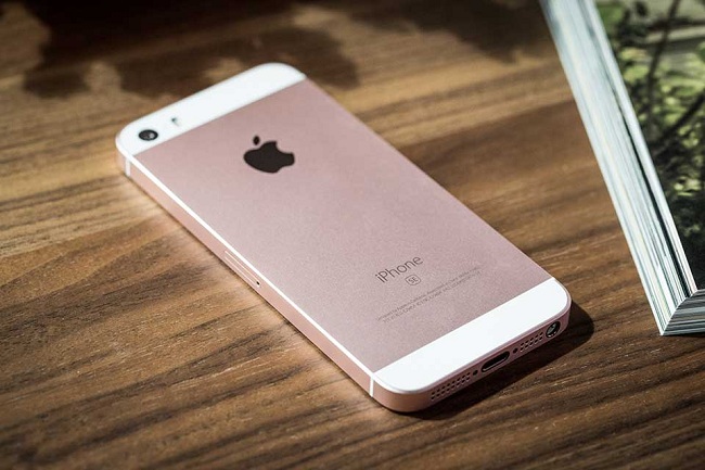 Đánh giá iPhone SE 2020 lại đáng sở hữu tại thời điểm hiện tại
