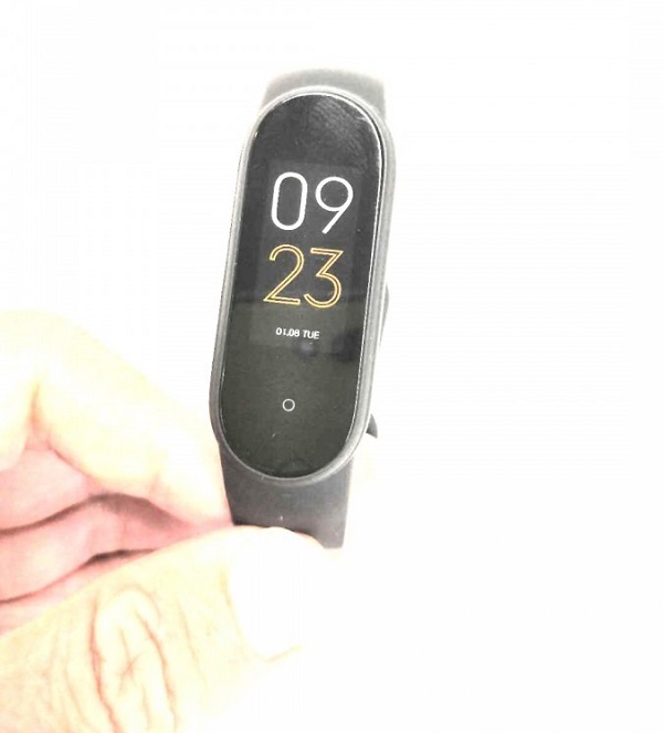 Rò rỉ hình ảnh thực tế vòng đeo tay thông minh Xiaomi Mi Band 5