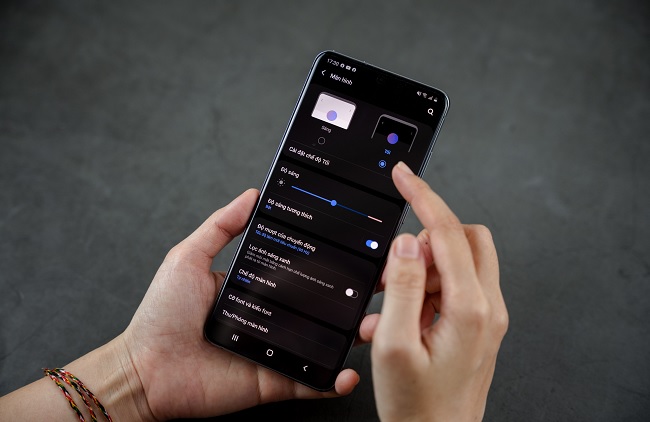 Sử dụng pin Galaxy S20 Ultra đúng cách giúp pin không bị chai
