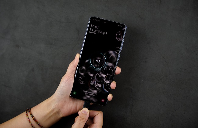 Sạc khi pin vẫn còn nhiều không gây hại cho pin