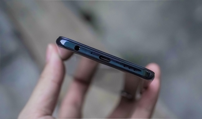 OPPO Reno3 giữ lại jack cắm tai nghe 3,5mm – điều khiến người dùng cảm thấy rất hài lòng