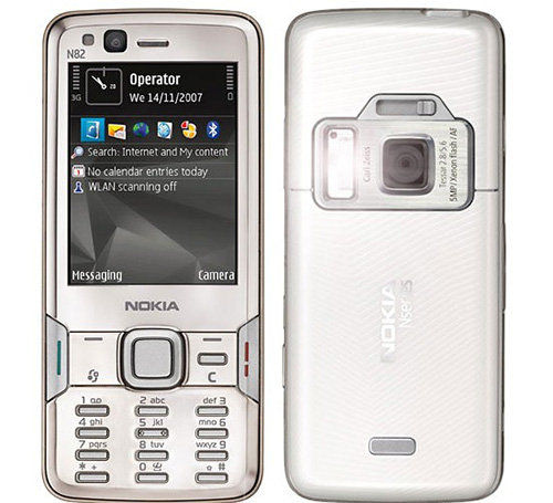 Nokia N82