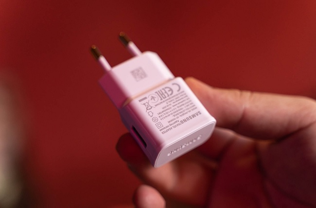 Củ sạc nhanh 15W