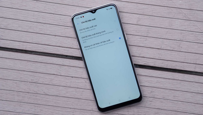 Realme 6i có viên pin 5000mAh khó để sập nguồn