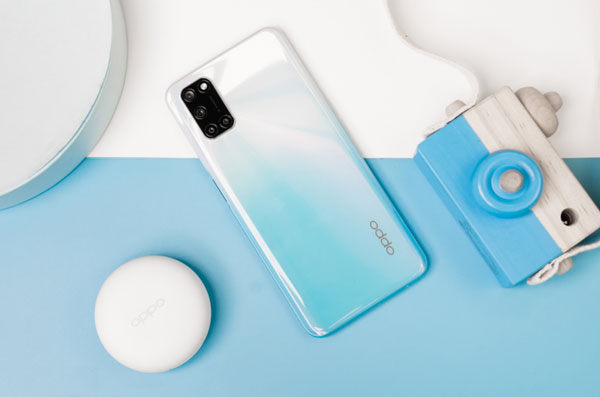 Thiết kế mặt lưng Oppo A92.