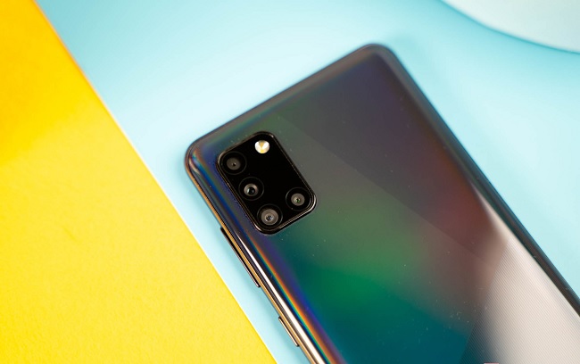 Galaxy A31 sở hữu cụm 4 camera sau ấn tượng
