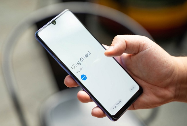 Màn hình Galaxy A31 tràn viền ấn tượng