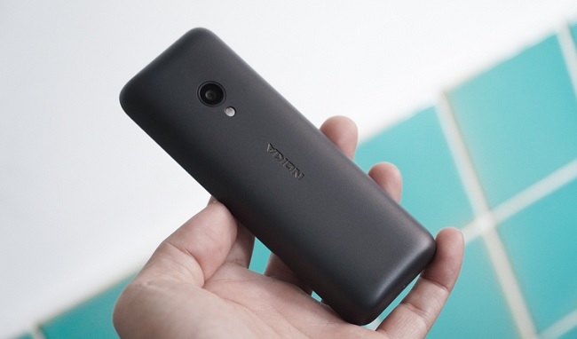 Sở hữu viên pin 1.020 mAh giúp người dùng nghe gọi, nhắn tin lên đến 3 ngày