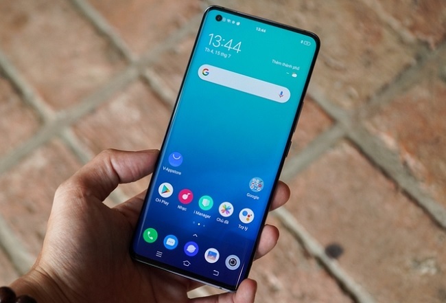 Vivo X50 Pro sở hữu pin lớn và hỗ trợ sạc siêu nhanh
