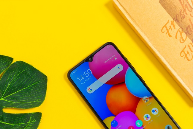 Vivo Y1s sử dụng màn hình giọt nước, chạy hệ điều hành Android 10