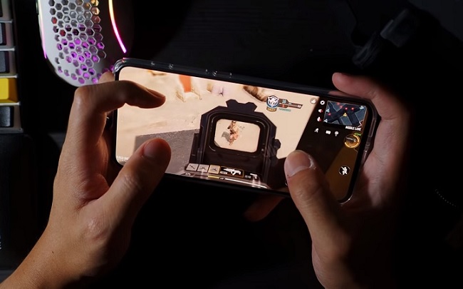 Với những gì được trang bị Poco F2 Pro cho phép người dùng chơi mọi thể loại game, đặc biệt các tựa game nặng