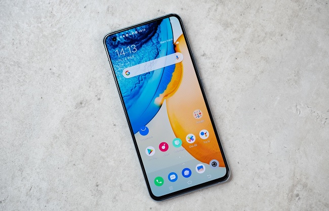 Màn hình Vivo X50 tràn viền ấn tượng