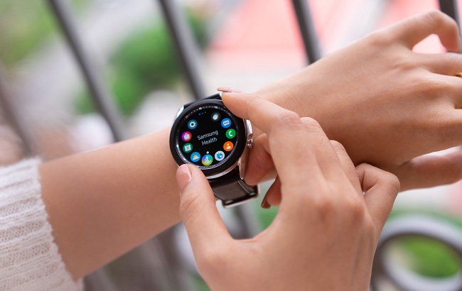 Trên tay Galaxy Watch3 về thiết kế