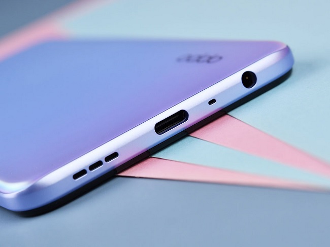 Máy sẽ được cài sẵn hệ điều hành Android 10 cùng giao diện tùy chỉnh ColorOS 7.2