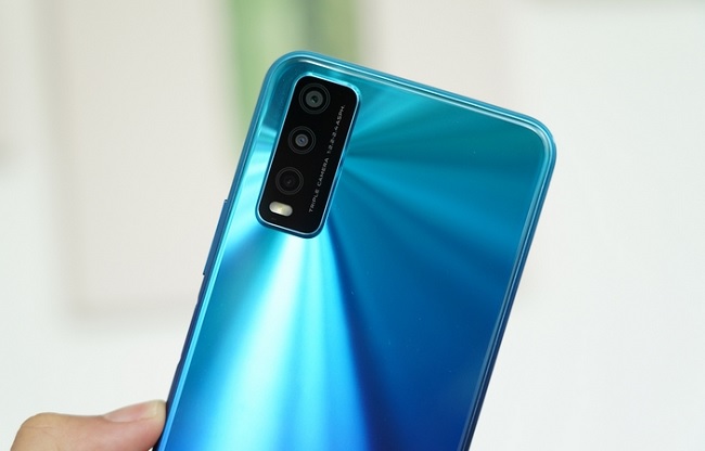 Vivo Y20 được trang bị cụm 3 camera sau