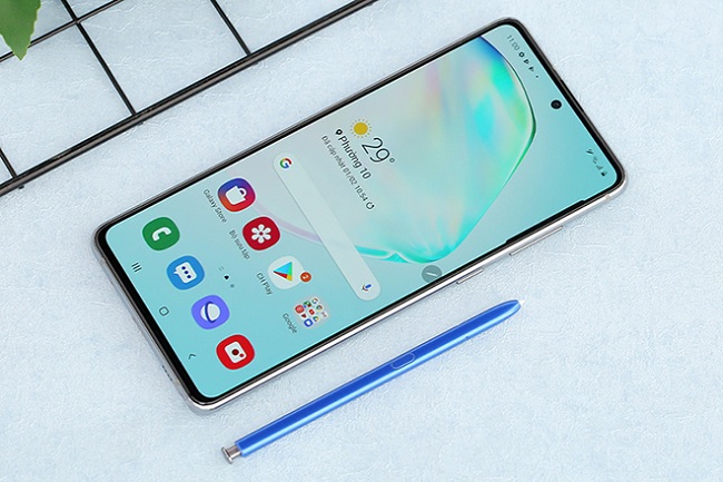 Galaxy Note 10 Lite được trang bị cấu hình mạnh với bút S Pen