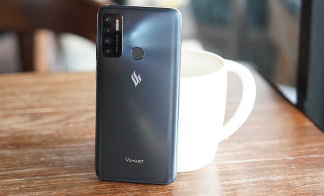 Vsmart Live 4 sở hữu viên pin khủng 5.000 mAh