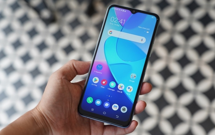 Y20s sở hữu màn hình lớn với tỷ lệ khả dụng đạt tới 81.6%