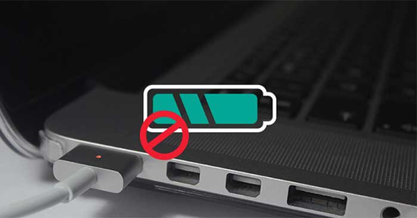 Kiểm tra pin và kết nối bộ sạc cho laptop trước khi sử dụng