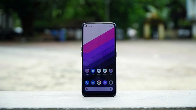 Realme 7 Pro được bán ra từ ngày 10/9 với 2 phiên bản RAM 6GB/ROM 128GB với giá khoảng 6,3 triệu đồng và bản Ram 8GB/ROM 128GB giá khoảng 6,9 triệu đồng