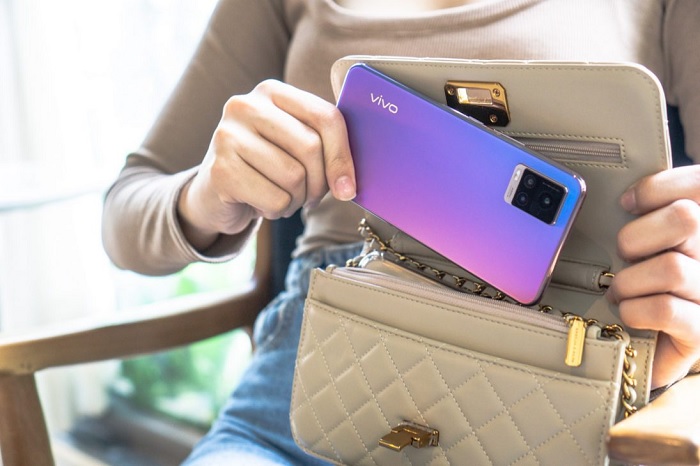 Xét về mặt thiết kế có nên mua Vivo V20 không?