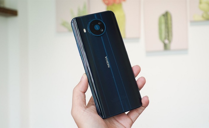 Thiết kế Nokia 8.3 5G quen thuộc