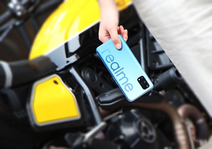 Realme Q2 có viên pin khá khỏe đảm bảo các trải nghiệm trong thời gian dài